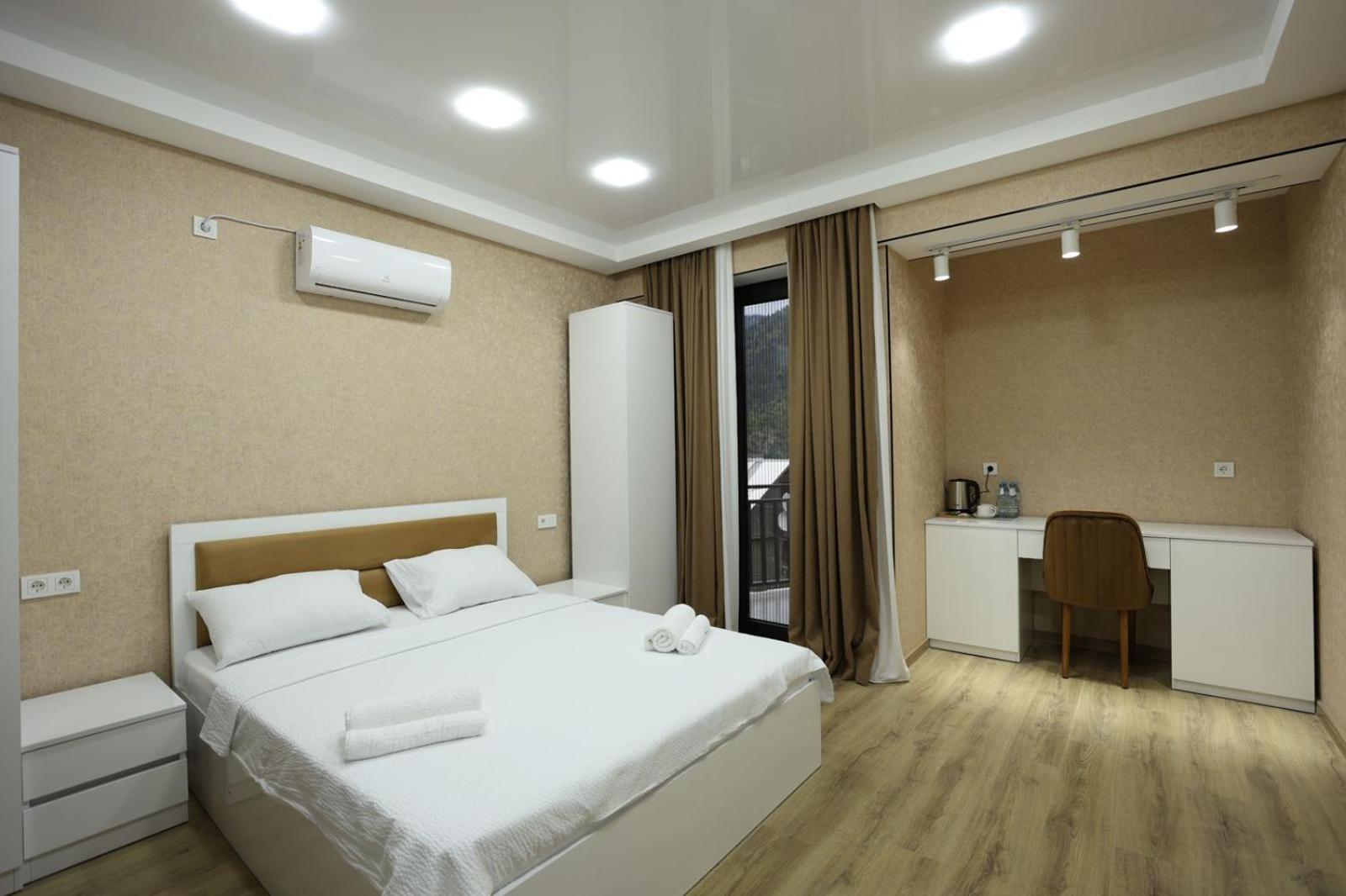 Chanko Hotel Боржоми Экстерьер фото